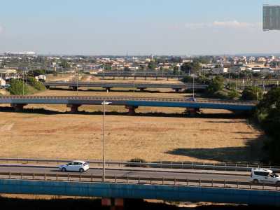 Da qui � possibile anche avere una visione d�insieme del Canalone attraversato dai suoi innumerevoli cavalcavia